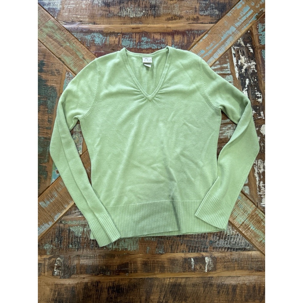 Womens Fashion Bug Green V Neck Sweater Shirt Size Small